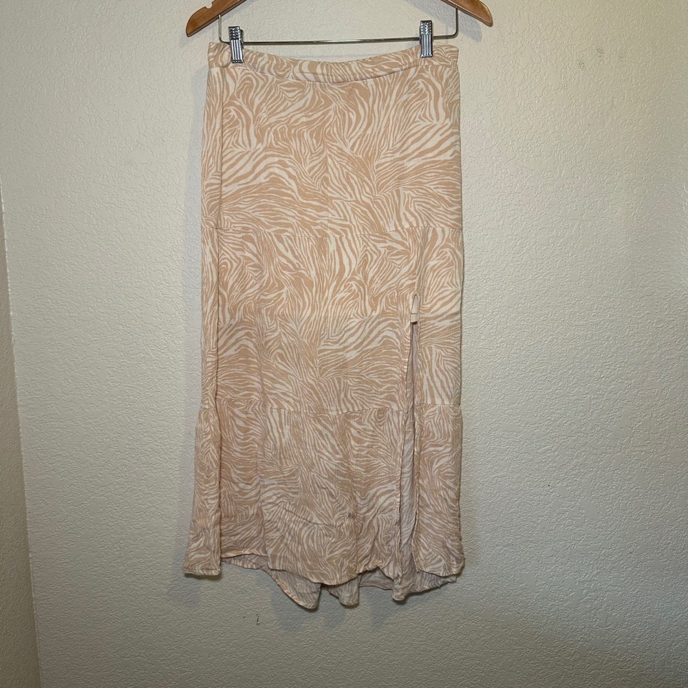 Nine West Women M Maxi Skirt Peach Animal Print Side Slit Boho Beach Flow Resort